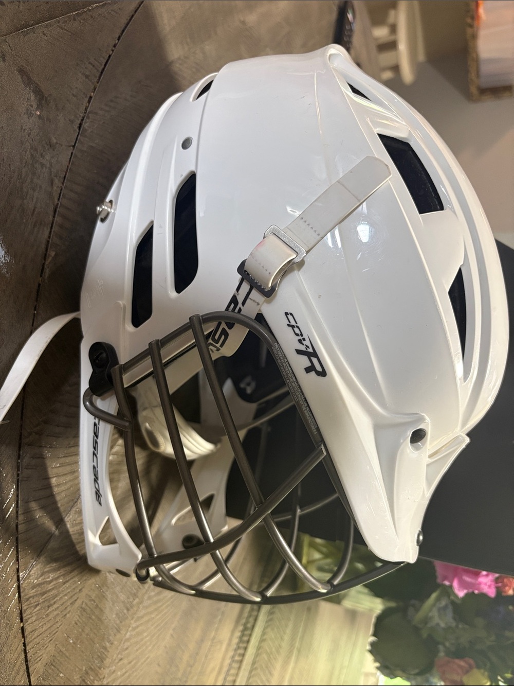 Cascade CPV-R White Youth Lacrosse Helmet